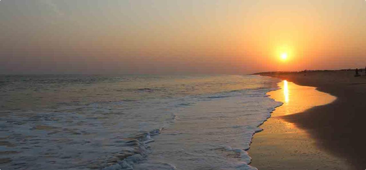 Goroomgo Silicon Residency Puri Near Sea Beach & Temple - Luxurious Room - Lift And Parking Facilities - Best Seller Exterior foto