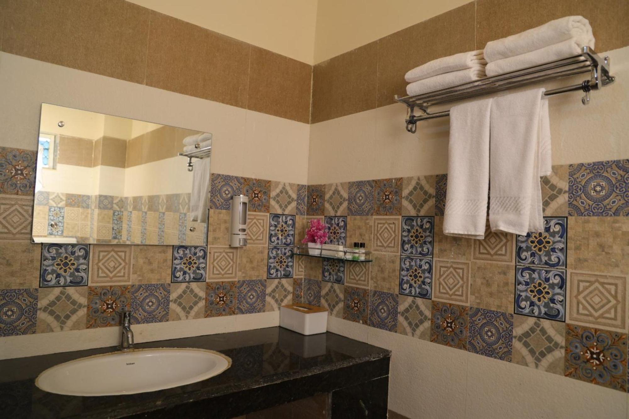 Goroomgo Silicon Residency Puri Near Sea Beach & Temple - Luxurious Room - Lift And Parking Facilities - Best Seller Exterior foto